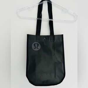 Set of 2 Athleta and Lululemon reusable shopping bags